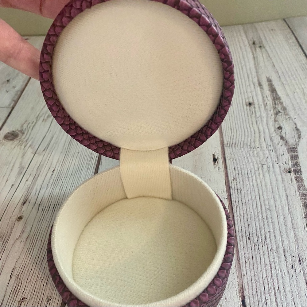 Purple Faux Snakeskin Trinket Box w/ Needlepoint “Love” Script 🐝 - Picture 5 of 5
